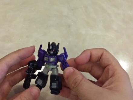 自创变形金刚擎天柱镜像装甲隐藏。