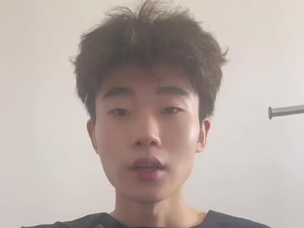 你的鞋子是如何修复的,不做不懂的外行人,现在终于知道为什么鞋子走路时老是有咯吱咯吱的声音#球鞋洗护 #专业洗鞋 #鞋狗的日常 #小白鞋清洗 #中视频
