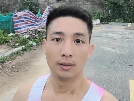 奥运备战,这个词听起来跟我们很远,但最近大家把梗玩到了这里,备战我的奥运,并不是要你真的参加奥运,而是用最大的仪式感来面对最小的挑战。
朋友们,你开启你的奥运备战计划了吗?
#备战我的奥运 #备战奥运 #晨跑打卡 #因为热爱所以坚持 #广州巧克力跑团