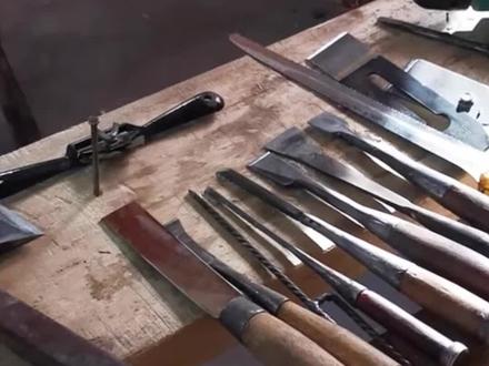 纯手工做一把刨子天津匠人张井岩亲授 #抖音小助手 @dou+小助手 #张井岩 #锛凿斧锯 #同城热门