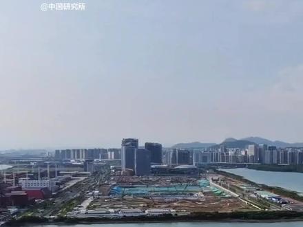 作为同住人跟随女儿2026首批进驻腾讯总部企鹅岛公寓
#腾讯总部企鹅岛5栋公寓