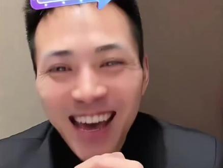 索图在小眼妹直播间刷嘉年华,小眼妹榜一大哥居然是他,索图心里藏着的那个人是她#索图#索图大舞台#小眼妹#复合#上热门