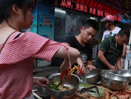因为方便,这类小吃热卖!#地方特色美食 #小吃