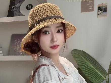 你们要的帽子发型教程来咯~多种发型可戴也太好看了吧! #遮阳帽草编女 #夏日渔夫帽 #森系高级感 #法式草帽 #帽子发型