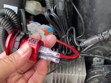 #九号电动 原装充电接口速度慢,看看我怎么改快速充电#电摩 #踏板摩托车 #凯威格