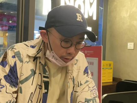 所以你现在知道我们为什么叫nomnom了吗
哈哈哈