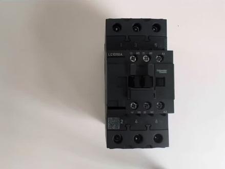 接触器的使用。#接触器 #电工