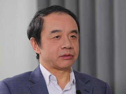 #中国捕捉幽灵粒子有新突破 广东江门的一处静谧山体深处,地下700米,中国科学家历时10余年建了一个大“玻璃球”,正在抓“幽灵粒子”——中微子。费这么大力气捕捉中微子,究竟是要干什么?#新华访谈