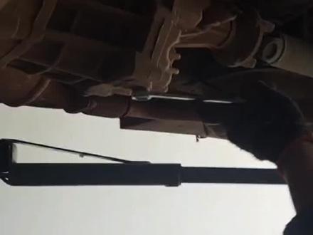 五菱荣光新卡换离合器