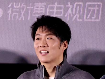 天放现场被问 酷滕和彭彭同时掉水里先救谁#王天放 #酷酷的滕 #酷酷的天放 #年少有为 #喜人