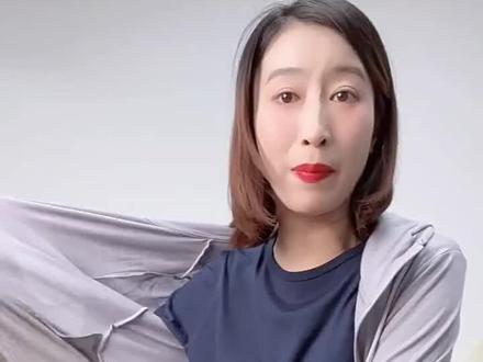 一件顶三件!夏天户外就穿它🌿 100%美利奴羊毛,16.5um细度,亲肤不扎人~自带防晒buff,户外暴晒不担心🌞暴汗秒干不黏身,仿扎染纹理高级又出片📸运动、徒步、日常都能穿,一件顶三件!#美利奴羊毛 #美丽诺羊毛 #防晒衣 #户外穿搭 #户外运动