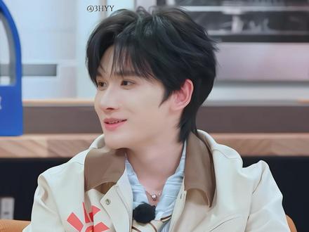 不知道啊不知道#余宇涵 #养成系 #时代峰峻