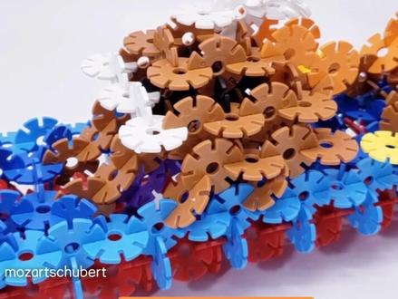 雪花片攻略 驱逐舰第三集 四星难度 🚢🚢 合体金刚的投票结果 神兽金刚6票胜出 差距微弱 我们明天见🤟