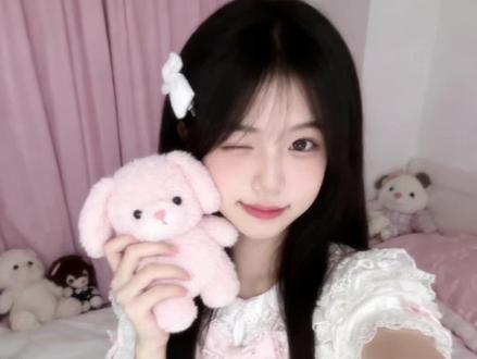 “这样的我,你爱吗?”洛丽塔裙子换装#豆包ai 指令来啦! #豆包p图已经nextlevel了#ai说啥我穿啥 #豆包指令 豆包p图指令教程 #洛丽塔