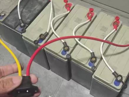 一个视频交会大家,电动车电池如何接线#深圳#电动车维修#电动车电池连接 #电动车换电池 #自己动手换电池