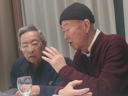 #赵津生 #李伯祥 #常宝丰 坐一起就是讨论业务👍🏻👍🏻