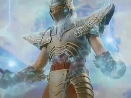 电影《圣斗士星矢》#圣斗士星矢真人电影北美定档#经典漫画《圣斗士星矢》的美日合拍真人电影《圣斗士星矢:The Beginning》宣布北美定档今年5月12日上映。此前日本已定档4月28日。
新田真剑佑(《致命之吻》《浪客剑心:最终章》)出演星矢,麦迪森·伊瑟曼(《勇敢者游戏2》《安娜贝尔3》)出演雅典娜式的角色Sienna。肖恩·宾、法米克·詹森、尼克·斯塔尔、Diego Tinoco、马克·达卡斯考斯也出演。
讲述新原创故事:街头孤儿星矢身上的神秘力量“Cosmo”觉醒,他穿上古希腊的天马座盔甲,为了挣扎于控制自身神之力量的少女Sienna的命运,加入了一场超自然战争。#圣斗士星矢 #电影 #精彩片段