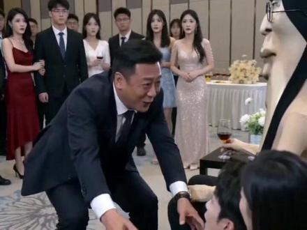 #AI豪门清算时刻 #随变ai随便玩 #随变拿捏大佬气场 #faker