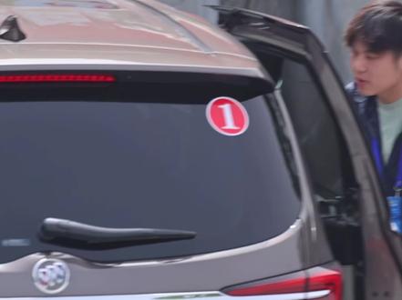 只记得那是第二次见你好幸福#奔跑吧 #张真源