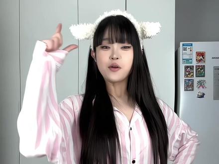 这只包居然有7种颜色?转盘到啥穿啥! 谁懂啊!
每天出门选包比选对象还纠结😅
干脆整个转盘
转到哪个背哪个,命运安排最大!
生活嘛,主打一个听天由命~
#JTB机车包 #JTB #jellytoyboy
#包包分享 #转盘穿搭挑战