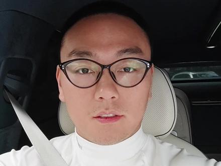 #蔚来 #蔚来et9 #蔚来es9 #买车那点事儿 #实话实说
给大家好好算一下哦
看看能不能平换开新车!