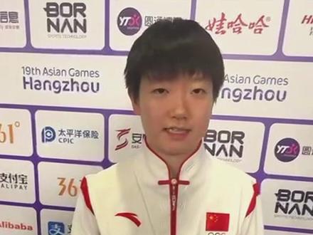 【咪咕独家拍客亚运行】#孙颖莎说感谢教练队友和粉丝 #孙颖莎 夺得女单冠军后在采访中说道:感谢教练、队友和粉丝~心怀感恩,不忘初心,恭喜莎莎! #杭州亚运会