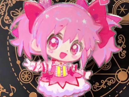 纸偶小白第一次做,小圆可动纸片人
终于做好啦,还是挺有成就感的,眨眼比我想的要更加复杂一点,第一次做,做的不是特别流畅,后续准备改变一下眨眼的方式,尝试多种方法☺️小宝们有没有想要看的动漫人物?可以在评论区留言感觉手工真的是一件特别有成就感很有意思的事情,我的日常生活很忙碌,可能没有办法经常做,但我会尽可能利用可利用的时间,尽可能每周都会有更新吧(*
‘•v •)除了纸偶,也想尝试一些其他的手工,最近在尝试画水彩和做颜料,这个世界上真的有意思的事情太多了,我的时间总是不够用啊啊啊,小宝们会好奇这个纸偶是怎么做出来的吗?也不知道会不会有人看,我现在的水平还不太够,想多做一些之后,再来给宝宝们分享教程,感兴趣的宝宝可以蹲一蹲,我会尽可能找到最简单的方法,去跟大家讲述。关于小圆应该会出一系列的,后续会出其他的角色,大家尽情期待吧!#可动纸片人#魔法少女小圆 #纸片人 #鹿目圆