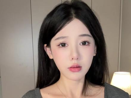 慵懒感丸子头...你有点过分百搭了 #丸子头 #发型教程