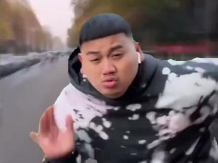 这个小伙动力跑酷视频太好玩了,我来教你制作#动力小子带你跑路 @DOU+小助手