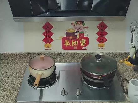 《女孩规则》,我真忍不住了~😤 等了一年多,给我看这!剧集真是高开低走!
导演编剧出来一下,我找你们聊聊天!来来来🔪~
#女孩规则 #milklove #namtan #view小景 #派派琳
@半个柠檬Eric