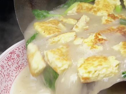 鸡蛋糕,以前老菜,现在很多厨师都不会做了,但是很好吃。#鸡蛋糕 #烧鸡蛋