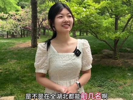 1/2 听高考语文137分学霸,分享语文学习方法,这是我听过的高考语文最高分,真是太厉害了。#清华大学#语文#学霸#高考