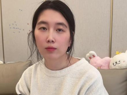 黄皮歼20来了,为啥飞机有黄皮和绿皮的啊? #涨知识 #零距离看懂财经 #财经 #燃起来了大国重器