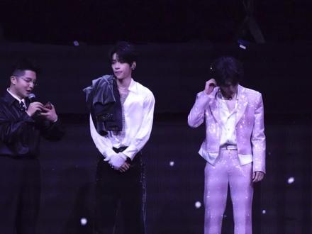 哨声是应援也是警告⚠️^^#橹穆 #杰丞