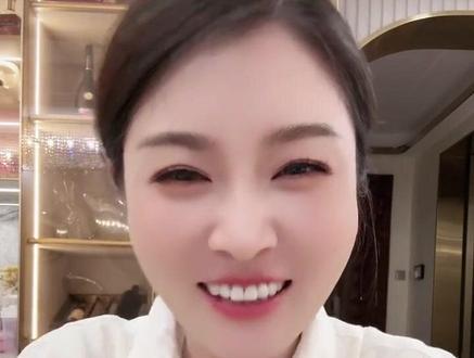 来一起听听海莉的私事吧#徐海莉 #海莉直播间 #姐夫