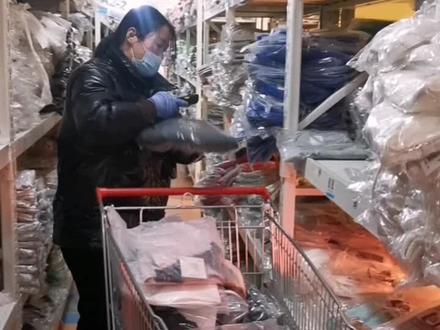 聚水潭WMS智能化精细化管理
童装供应链客户仓库拣货 发货流程实拍