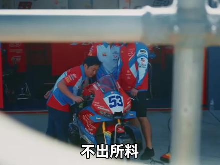 赞助邀约蜂拥而至,德比斯红却不飘,清醒格局圈粉全网#国际 #外网看中国 #科普
