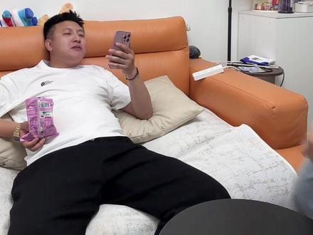当女朋友突然说,要帮我练出八块腹肌#豆包
