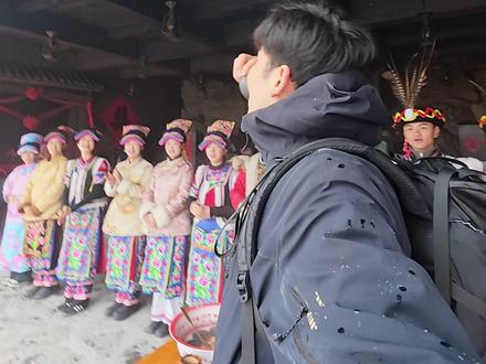 你是说我的徒步奖牌能当钱花?? #徒步 #九皇山 #九皇山徒步一绝 #趣九皇山野一下 #用徒步奖牌打开九皇山之旅