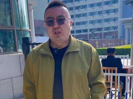 #华北电力大学 #河北高考 华北电力大多数专业都只在物理组合招生,对历史组合招生的只有社会工作、外国语言文学类、行政管理、网络新媒体、法学;分数基本在590分以上;
根据官网公布的历年的本科录取分数线,同一个专业北京校区都要比保定校区高10几分;而且博士生只有北京校区有,研究生也是北京校区比保定校区多!这也代表着这个学校最优师资力量在北京校区!