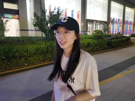 同事最近刷到高德的扫街榜,立马去试了下青岛上榜的老三李存河底戳子肉。回来说感觉榜单比其他的靠谱多了,用“脚”投票的榜单不是刷的,就是好吃。#扫街榜用脚投票含金量真高 #美食挑战 #用脚投票 #真实测评 #青岛戳子肉