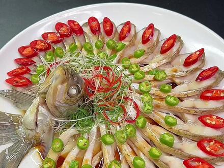 孔雀开屏清蒸鱼,寓意吉祥,好看又好吃!学会了全家人都夸你是大厨!#美食教程 #跟着抖音学做菜 #家常菜