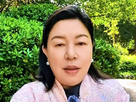 #真实生活分享计划 再聊回村盖房,麦小登家的房子已封顶,但对于大多数普通家庭的人来说,回村盖房不是所谓的情怀,而是一种不管不顾的执念。#聊家长里短 #内容过于真实 #农村自建房 #人性 @DOU+上热门 @DOU+小助手 @抖音小助手