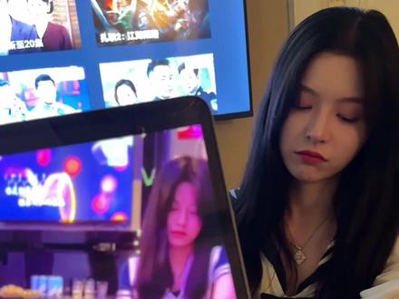 我相信是偶然,我更选择相信你@张泛妮