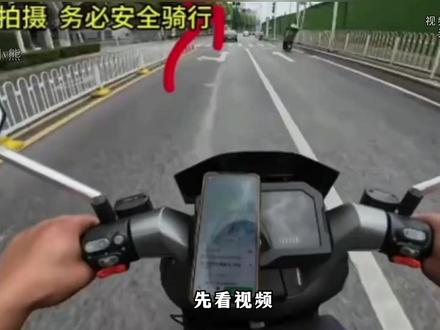 要对大车有畏惧感,切勿在它盲区下穿行!#交通安全知识点 #道路千万条安全第一条 #大车盲区