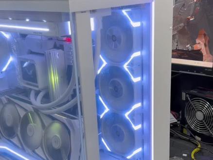 #电脑店日常 海盗船内存的灯怎么加入奥创?#显卡竖装 #七台河