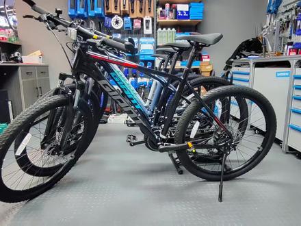 舒适性,可玩性,稳定性,适合通勤
这些或许都是你愿意选择山地车的其中一个理由!#让骑行成为一种生活 #山地车 #自行车推荐 #骑行 #爱生活爱骑行