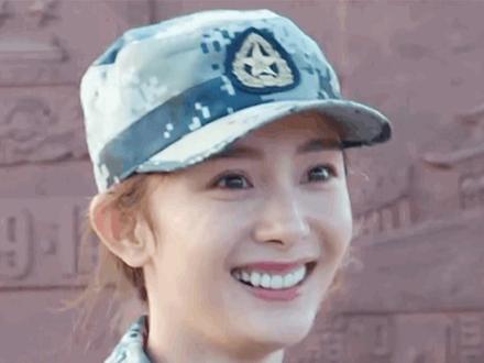 #杨幂 这笑的我烦恼都没了