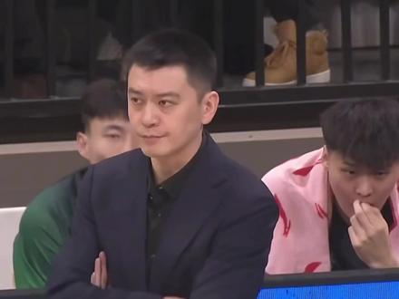 辽宁男篮被曝即将签约泰勒哈维,为何说这是杨鸣以身入局的结果? #CBA评球大会 #dou来cba #杨鸣 #辽宁男篮 #泰勒哈维