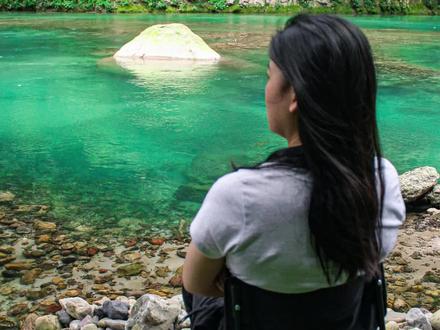 在这个焦躁的夏日逃离城市,去寻找属于自己的那片宁静吧!
地址:洪雅县燕远村沿途 沙湾大桥(下河滩) #机车 #小众避暑地